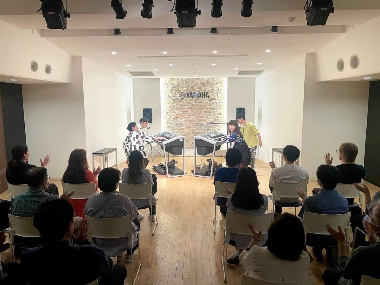 �֥��졦��󡪡�LIVE��33th �������Vol.10�˽б餷�ޤ���